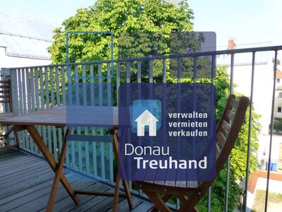 WG mit Charme – Altbauwohnung mit Balkon im Herzen der Altstadt