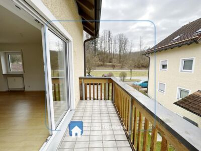 Schön geschnittene 2-Zimmer-Wohnung in Passau Haibach mit Balkon ins Grüne 