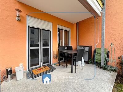 Hochwertig renovierte Erdgeschosswohnung mit Terrasse & Garten